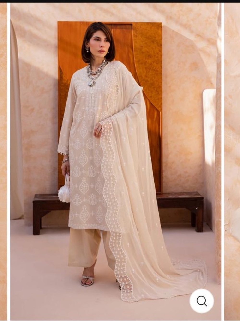 Cream Embroidered Straight-Leg Pants & Kurta Set
